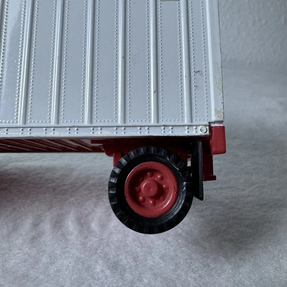 Vintage Consolidated Freightways‎ CF Diecast Toy Trailer Metal White Light Wear